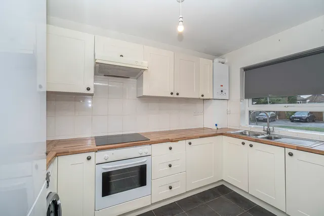 Windmill Hill, Ruislip Fees Apply, HA4, photo 3