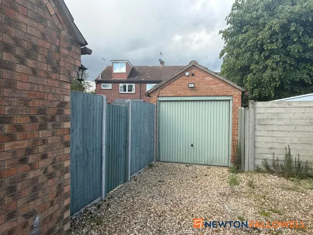 Hawthorn Way, Bassingham, LN5, photo 3