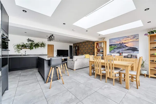 Photo 2 — Kings Road, Birchington, Kent, CT7 0DU