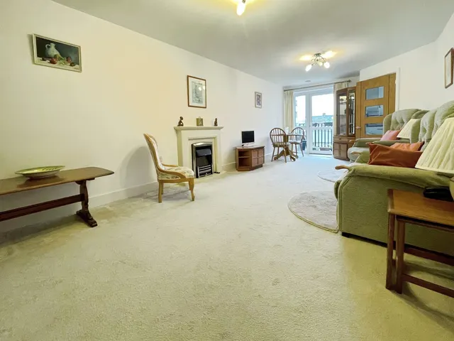 Heron Place, Kidlington, photo 2
