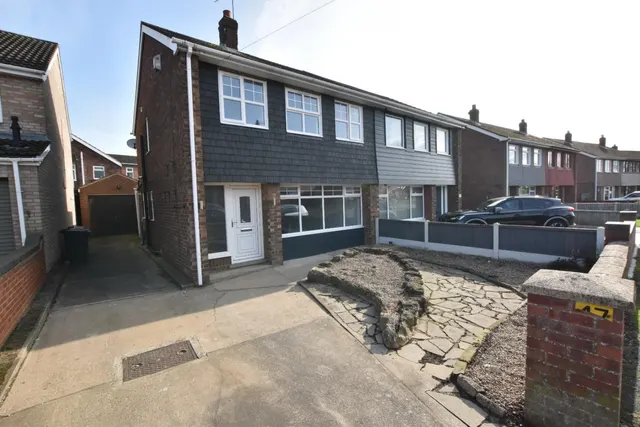 Ogilvy Drive, Bottesford, photo 1