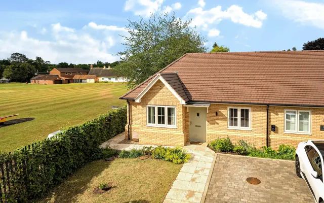 Church Lane, Riseley, photo 1