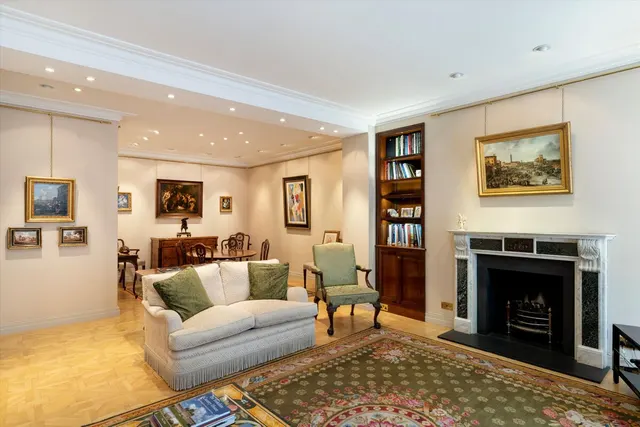 Lowndes Square, London, SW1X, photo 3