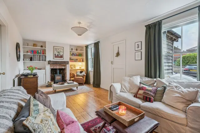 Photo 2 — Hedsor Road, Bourne End SL8 5EP