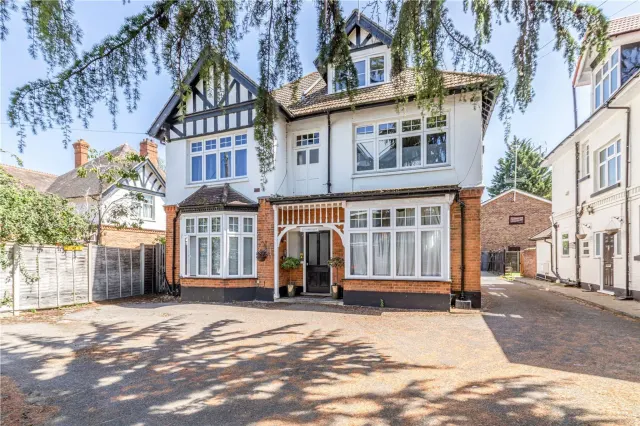 Pyrford Road, West Byfleet, Surrey, KT14, photo 1