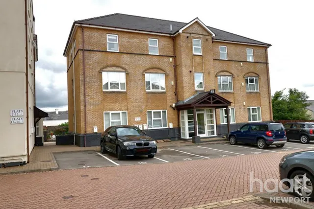 Kingshill Court, Stow Hill, NP20, photo 1