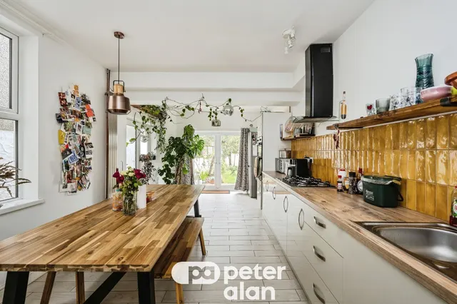 Finsbury Terrace, Swansea, SA2, photo 1