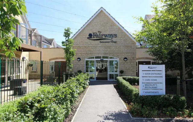 Malmesbury Road, Chippenham, SN15, photo 1