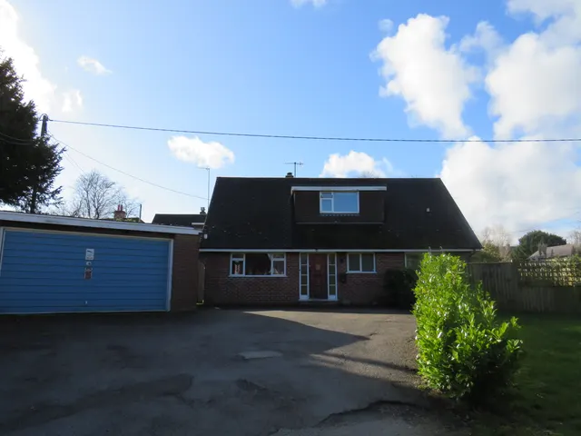 East Dean Road, West Dean, SP5, photo 1