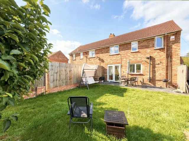 Lovell Road, Bedford, MK42, photo 2