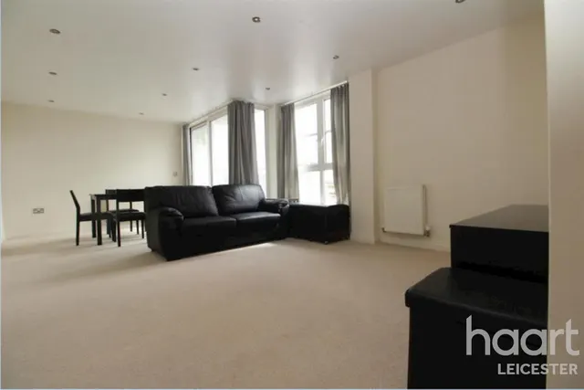 Watkin Road, Leicester, LE2, photo 2