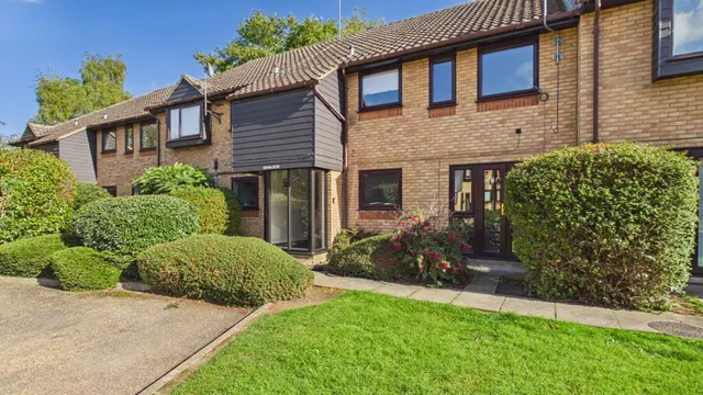 Mermaid Close, Bury St Edmunds, IP32, photo 1