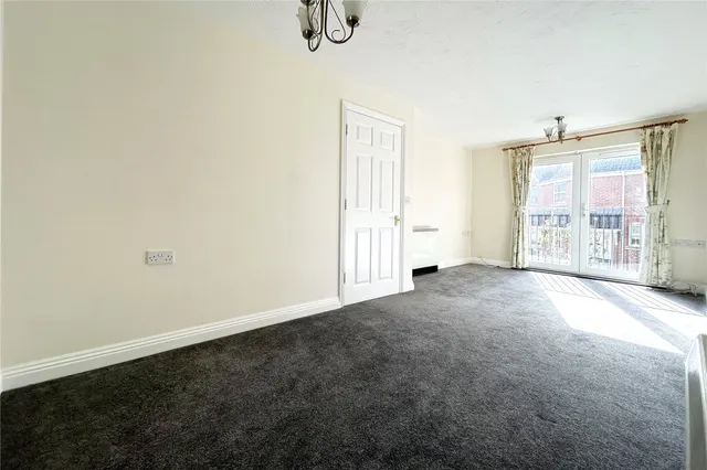 Photo 2 — Basingfield Close, Old Basing, Basingstoke, Hampshire, RG24 7BQ