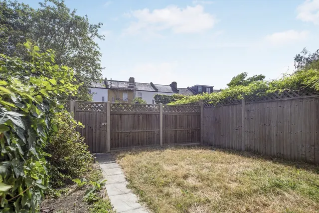 Photo 2 — Bawdale Road, Dulwich, SE22