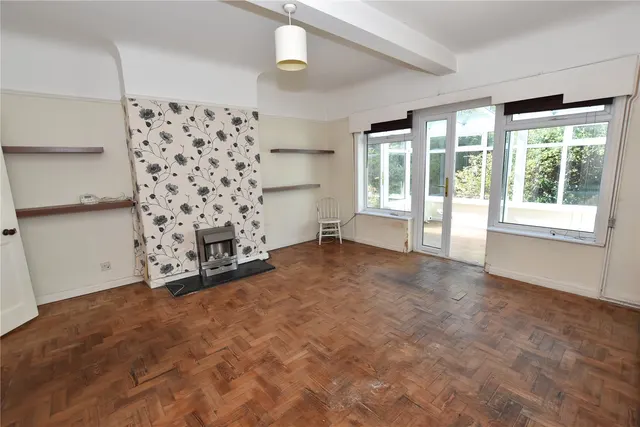Saughall Road, Saughal Massie, CH46, photo 2