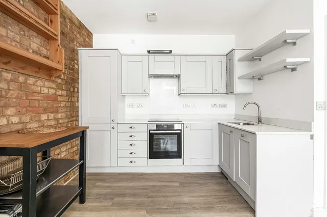 Royal Parade, Kew, TW9, photo 2