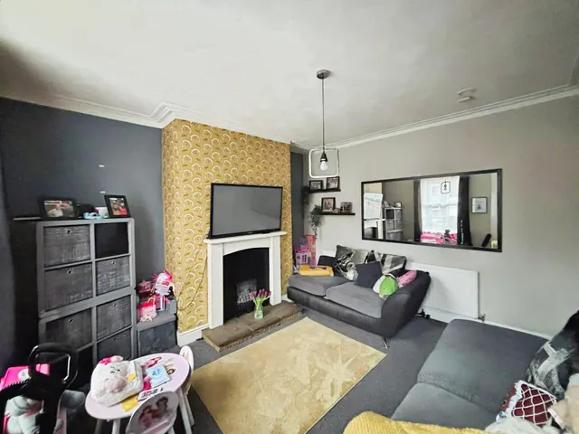 Photo 3 — Longroyd Street, Beeston, Leeds, LS11