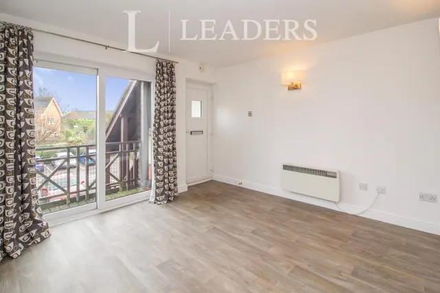 Alexandra Court, Kenilworth, CV8, photo 2