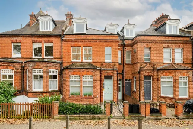 Allfarthing Lane, SW18, photo 1