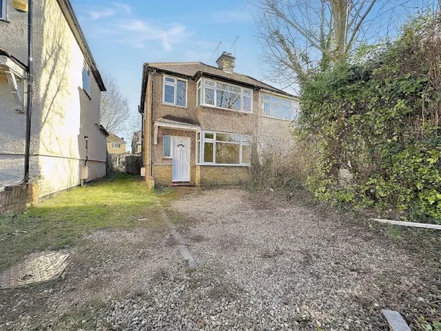 Thackeray Close, Uxbridge, UB8, photo 1