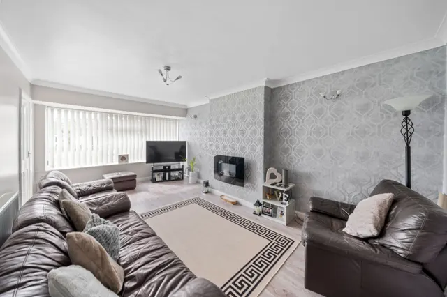 Photo 2 — Bispham Drive, Ashton-In-Makerfield, Wigan, Wigan, WN4 9RX