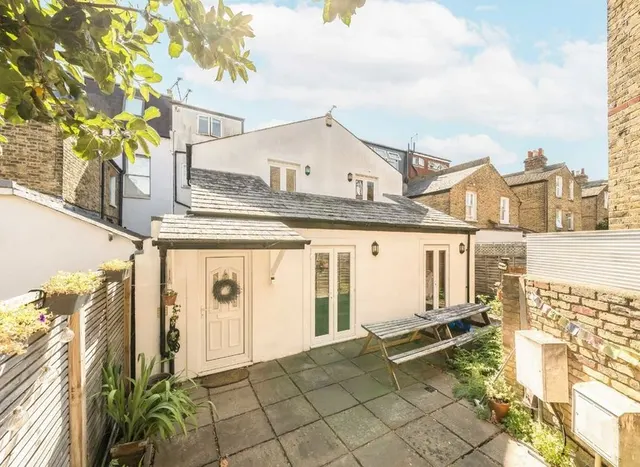 Cargill Road, Battersea, SW18, photo 1
