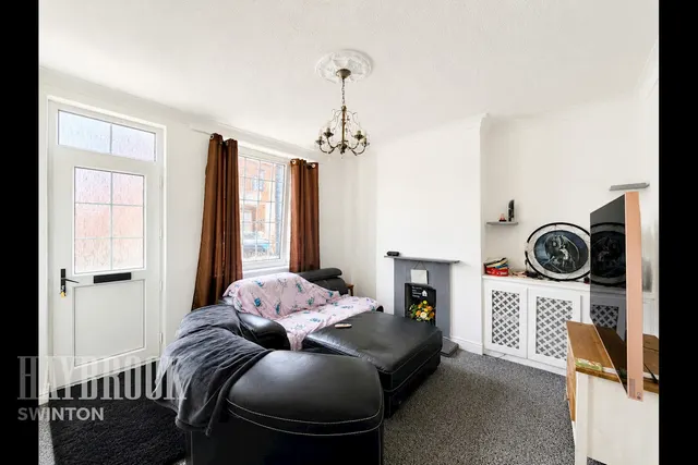Gosling Gate Road, Goldthorpe, photo 3