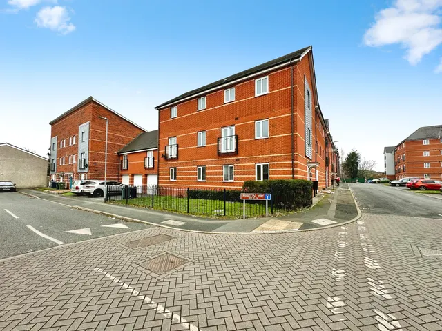 Merton Way, Bescot, WS2, photo 1