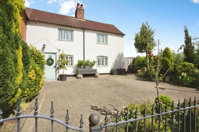 Photo 2 — Church Street, Bulkington, Bedworth