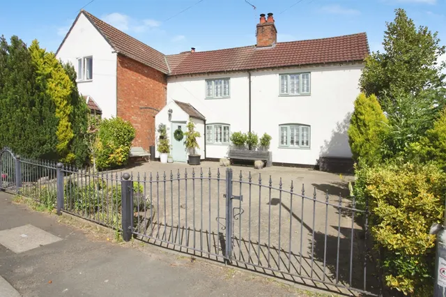 Church Street, Bulkington, Bedworth, photo 1