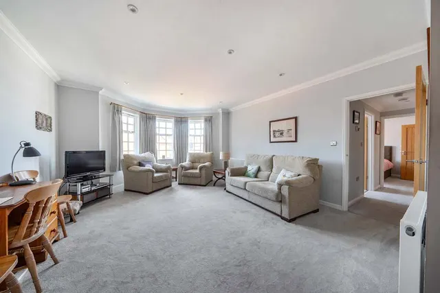 Castle Village, Berkhamsted, photo 2