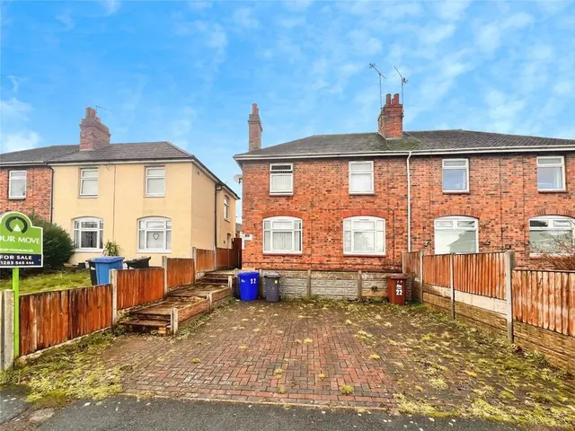 Bladon Street, Burton-on-Trent, DE15, photo 1