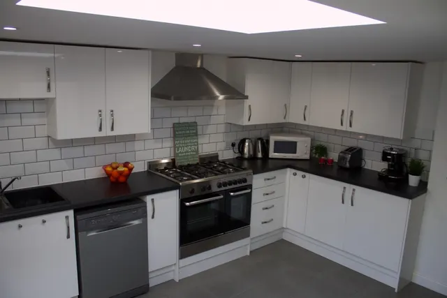 Bedford Road, Reading, RG1 7EX, photo 1