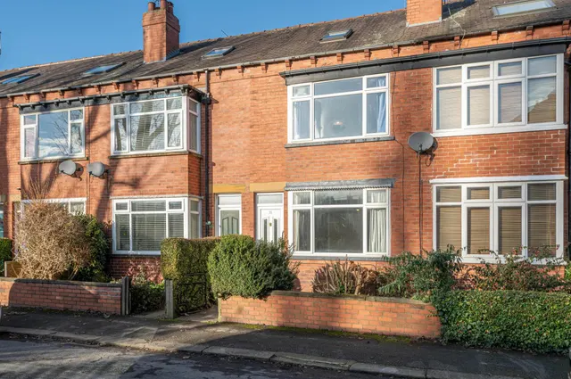Chandos Place, Roundhay, LS8, photo 1