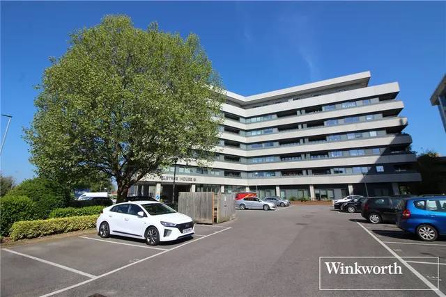 Photo 3 — Elstree Way, Borehamwood, Hertfordshire, WD6