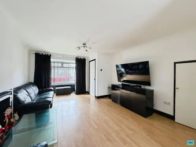 Talland Close, Liverpool, L26, photo 2