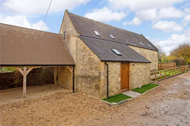 Hawling, Cheltenham, Gloucestershire, GL54 5SZ, photo 1