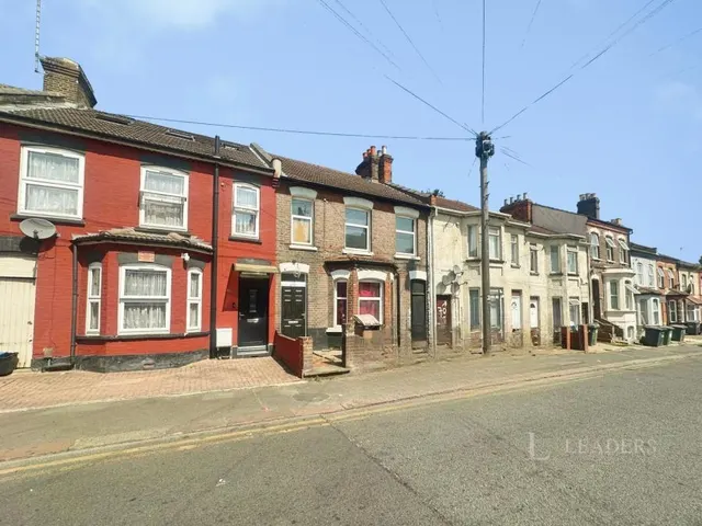 Cromwell Road, Luton, LU3, photo 1