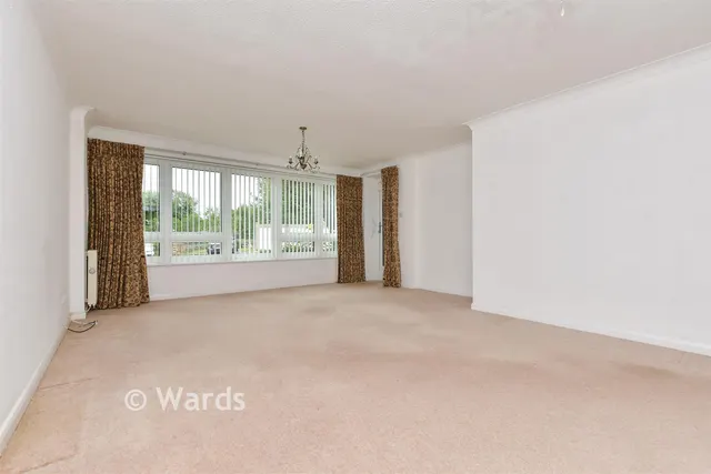 Lyell Road, Birchington, CT7, photo 3
