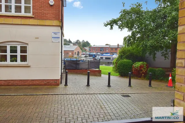 Armstrong Drive, Diglis, WR1, photo 2