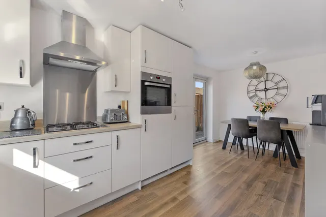 Photo 2 — Andover Close, Widnes, Widnes, WA8 9BQ