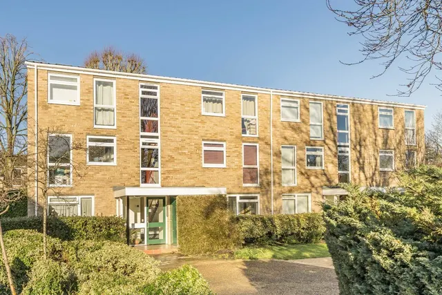 Harrowdene Gardens, TW11, photo 1