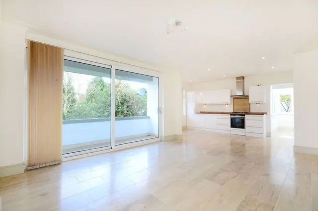 Glendale Drive, SW19, photo 3