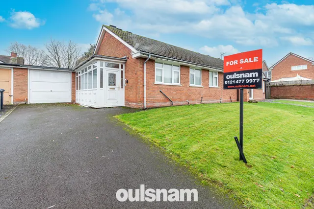 Hole Farm Road, Bournville Village Trust, Northfield, Birmingham, B31 2BP, photo 1