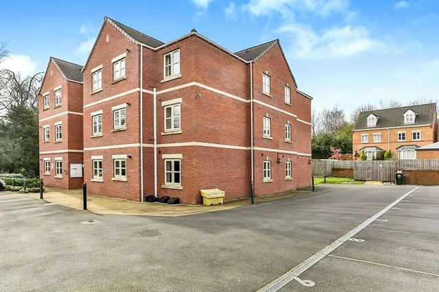 Grange Court, Wombwell, Barnsley, S73, photo 1