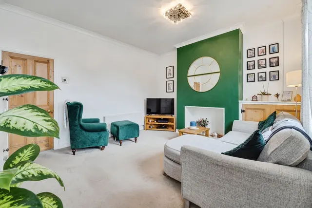 Cross Street, Worsley, M28, photo 2