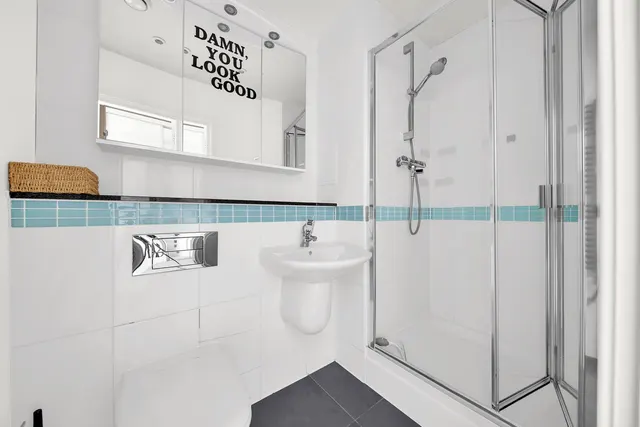 Photo 3 — Flat 16 Chi Building, 54 Crowder Street, London, Greater London, E1 0EZ