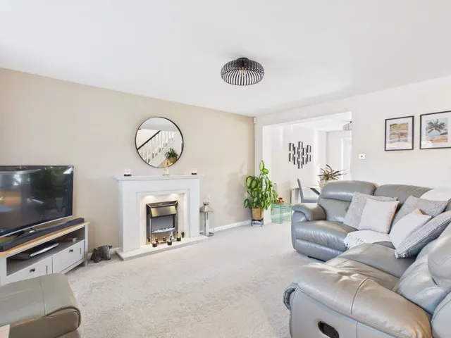 Churchfields, Audenshaw, M34, photo 2