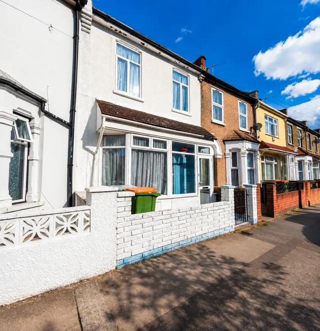 St. Albans Avenue, London, E6, photo 1