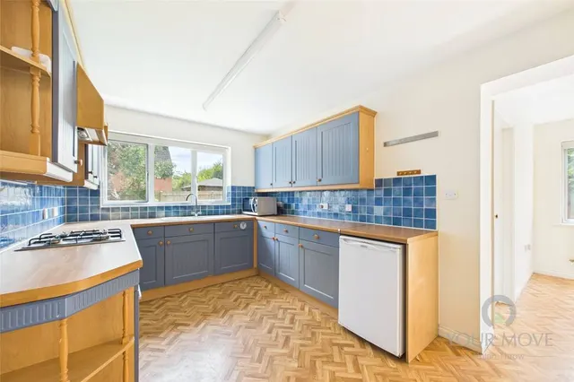 Photo 3 — Aris Way, Buckingham, Buckinghamshire, MK18